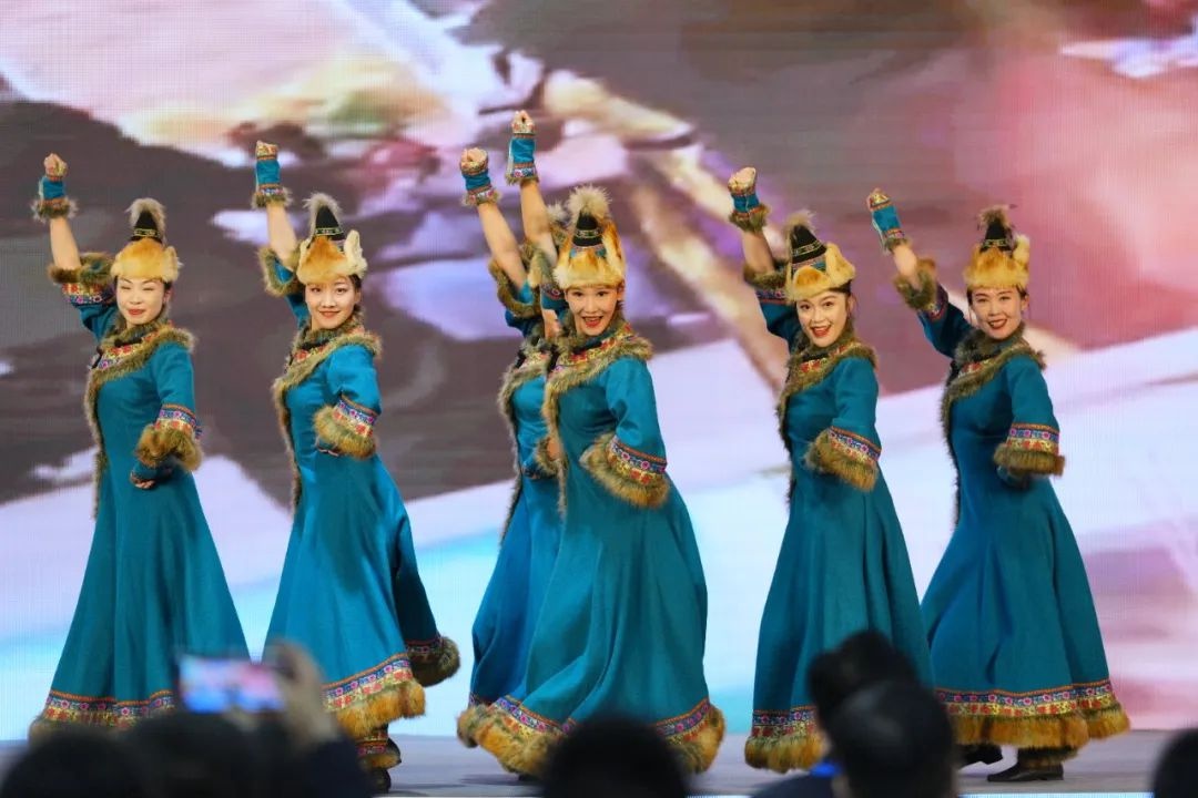 震撼！12支乌兰牧骑全国巡演启动，你准备好感受呼伦贝尔的草原风情了吗？  第2张