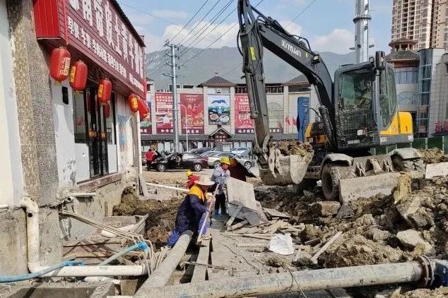 印江县城重要道路改扩建! 面临挑战如何国庆节前完工?  第2张