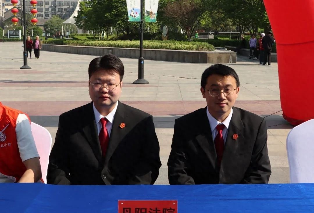 惊! 丹阳市民广场普法活动，这些法律问题你懂吗?