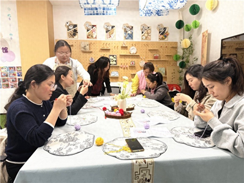 明发社区妇联活动：全职妈妈们的暖心港湾？