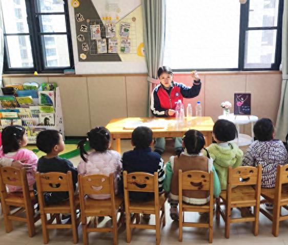 高淳北漪社区活动：废旧瓶子变美竟能保护环境?
