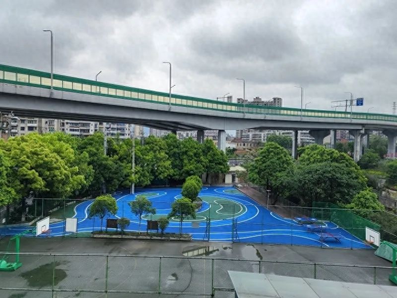 5月1日南明河畔五眼桥休闲广场开放！兼顾不同群体诉求？