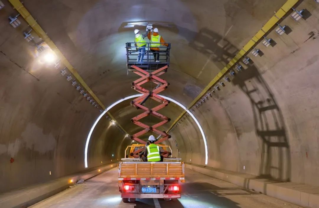 2024年公路工程抽检结果出炉！合格率提升背后藏着啥秘密？  第2张
