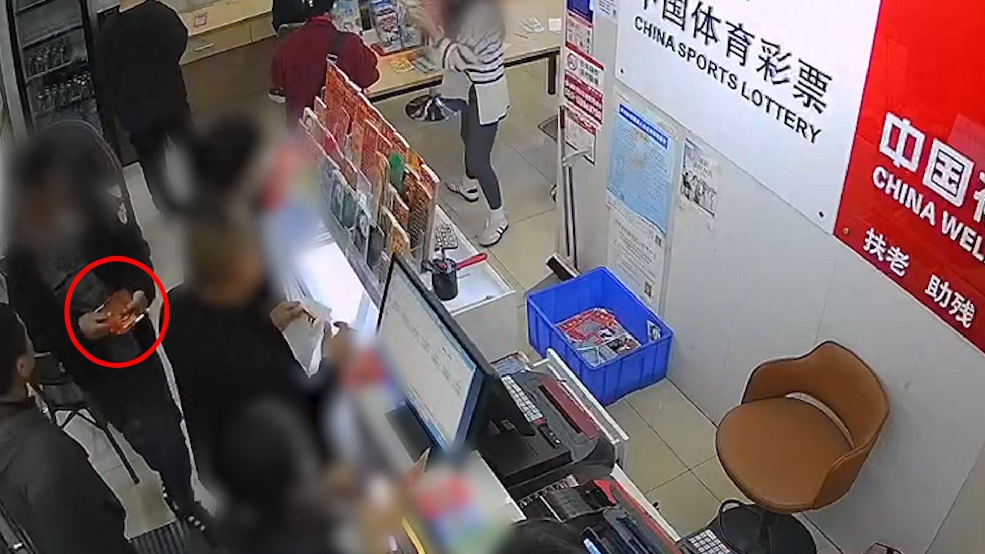 彩票店惊现蟊贼！两度盗窃刮刮乐，究竟谁如此大胆？