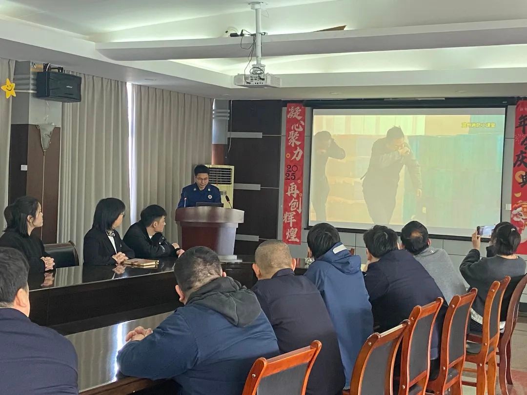 瓯海消防救援大队开展工业企业火场逃生培训？你知道‘三个三’有多关键  第4张