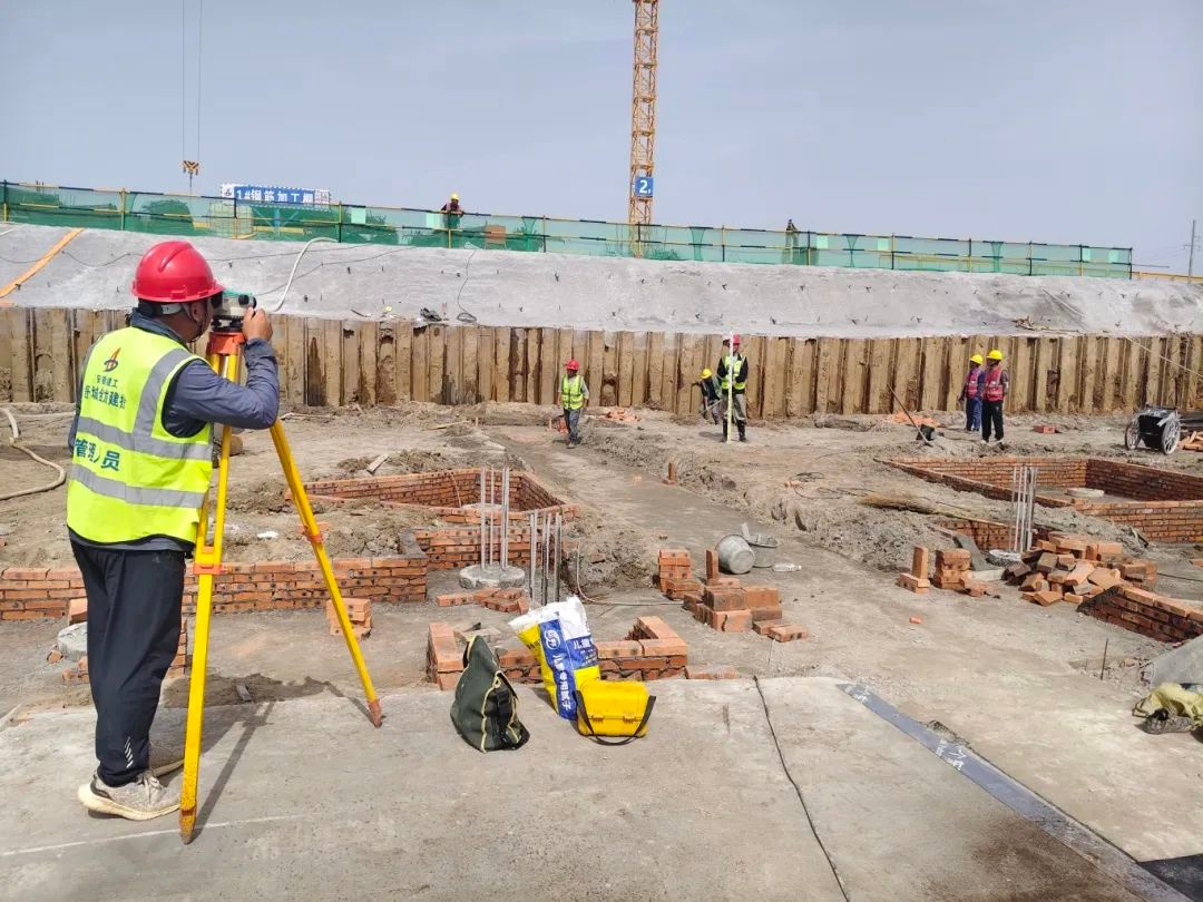 五一别人悠闲，这群安徽建工劳动者为何扎根一线雕琢未来？  第7张