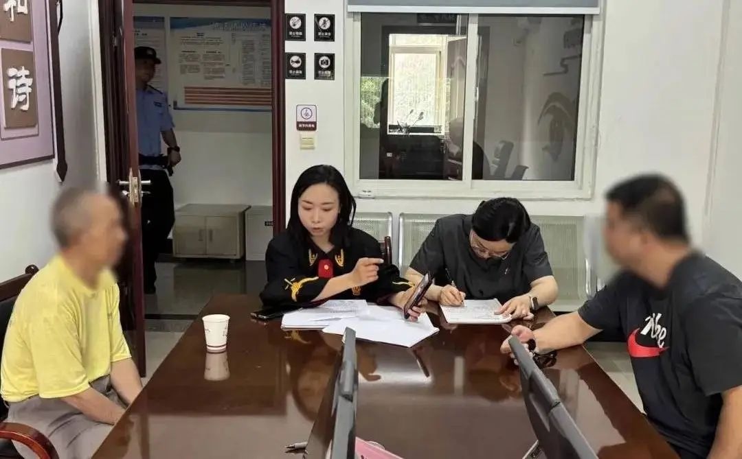 家门口安摄像头竟引发邻里矛盾闹上法庭？隐私侵犯争议几何  第2张