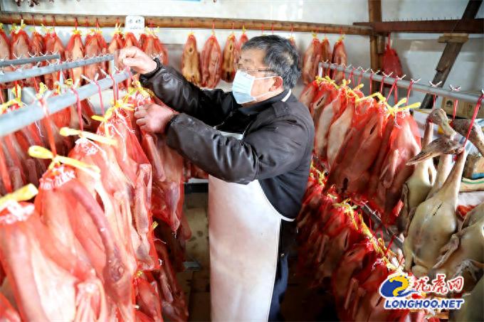 南京高淳桠溪村的咸鹅为何如此畅销？70岁老师傅揭秘20年传统腌制秘诀  第1张