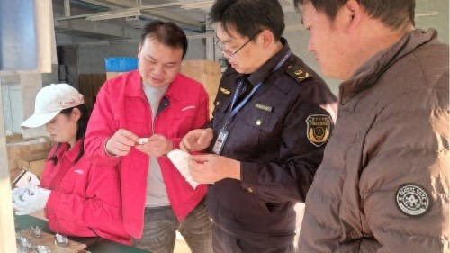 鹰潭市场监管局如何用‘小切口’解决企业大问题？揭秘他们的贴心服务