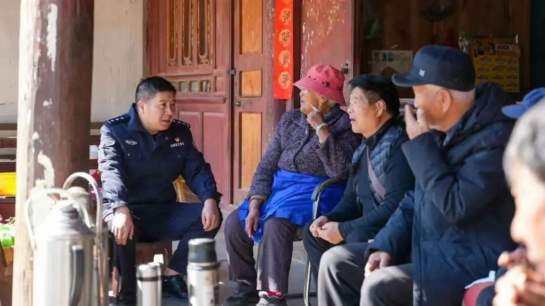 警察与诗人联手！龙蟠乡如何用诗词化解基层治理难题？  第3张