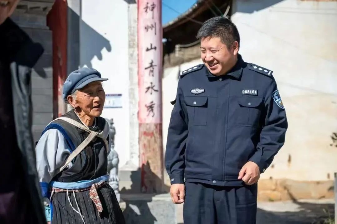 警察与诗人联手！龙蟠乡如何用诗词化解基层治理难题？  第6张