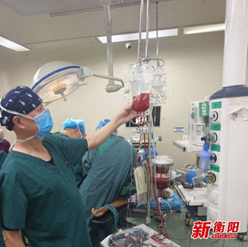 自体血回输技术大突破！68岁大爷用自己的血救自己，常宁市人民医院麻醉科如何做到的？