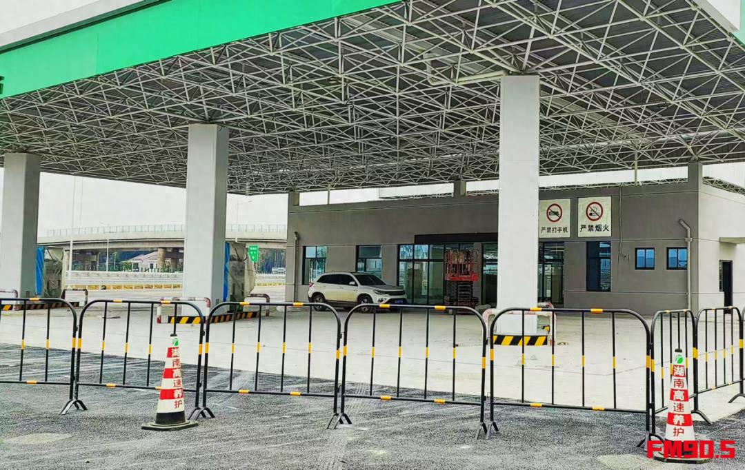 益常北线高速通车了，但加油站为何迟迟不开？长途驾驶的司机们该怎么办？