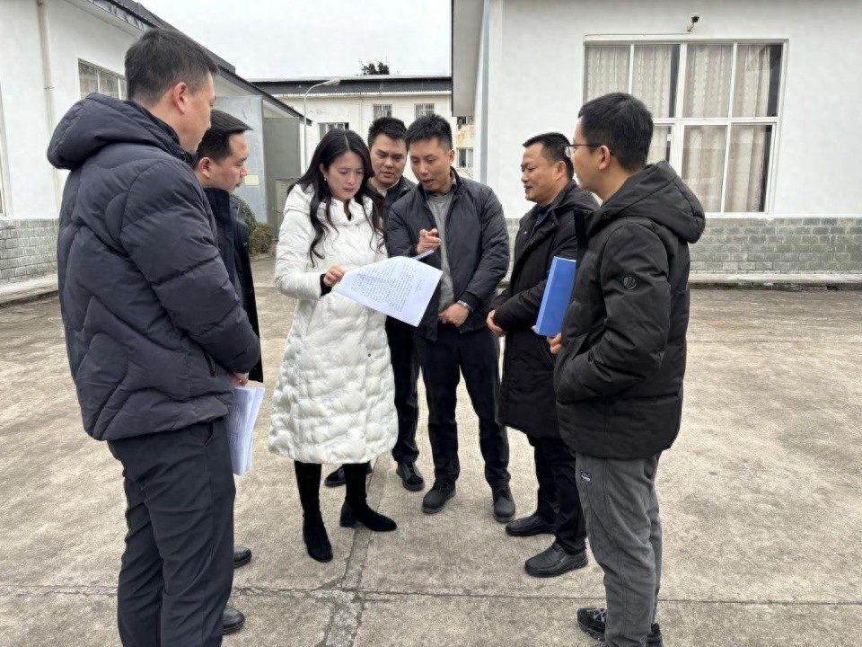 救灾物资储备为何如此重要？秦晓克副局长亲自调研揭秘  第1张