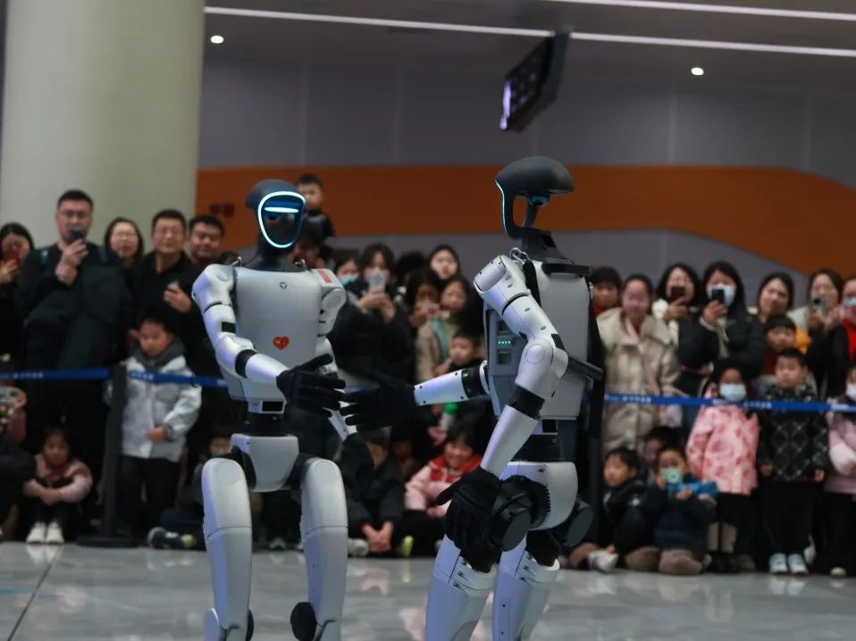 温州AI科普行引爆青少年科技梦，未来的科学家就在这里诞生  第6张