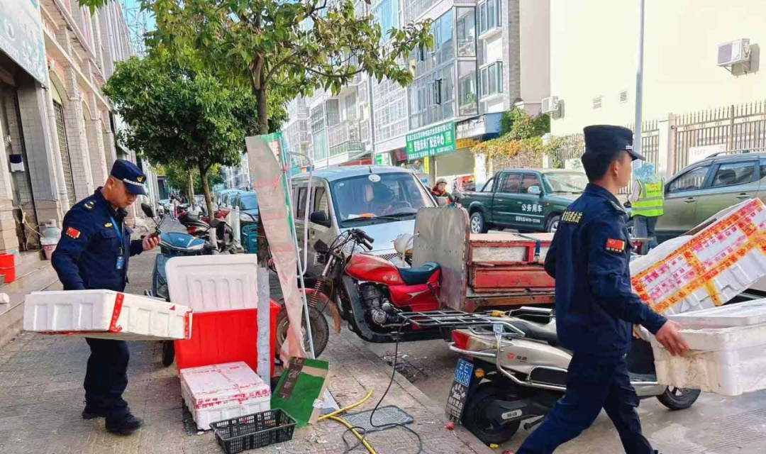 楚雄市如何在新年伊始恢复城市秩序？揭秘综合整治行动  第3张