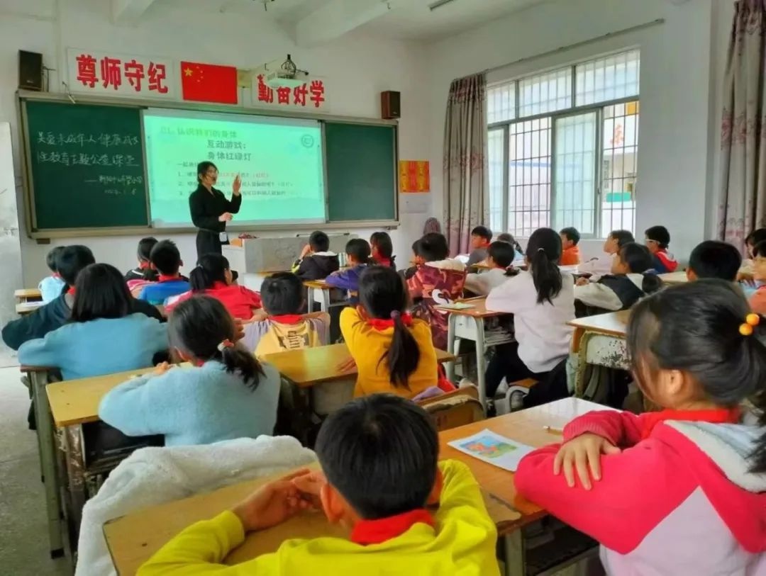 强国复兴有我·百姓故事汇：榜样力量究竟多强大？  第5张