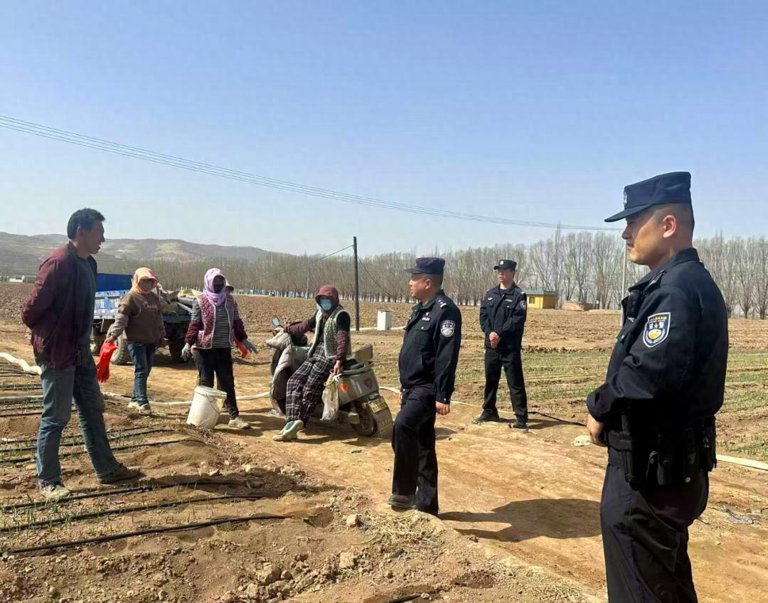 春耕时节，西吉警察蓝全方位护航!还有反诈宣传?真赞!