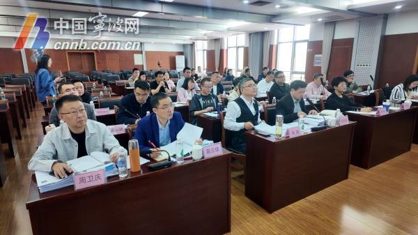 50多名精英竞聘7个乡村运营权，有博士后和北大硕士！你信吗？