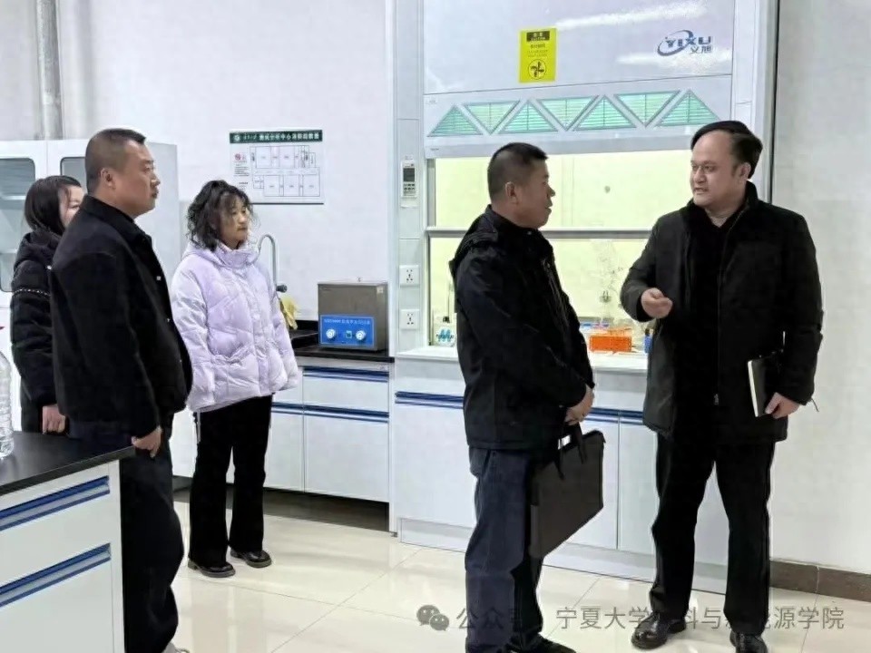 青年教授凌晨去世无讣告追悼会？80后学俊李海波突然离去  第1张