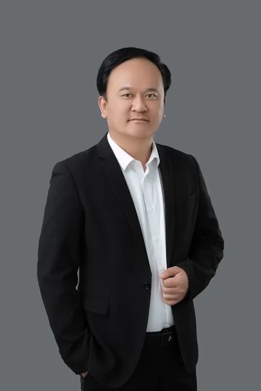 青年教授凌晨去世无讣告追悼会？80后学俊李海波突然离去  第2张