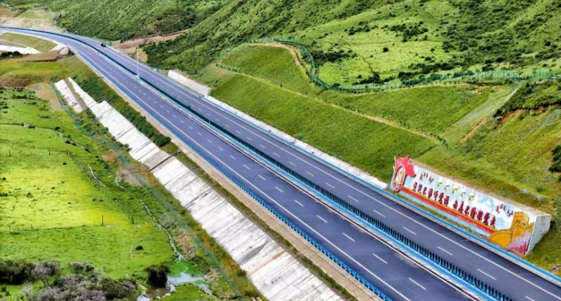 久马高速加快建设！2026年通车将如何改变川青交通？!  第7张