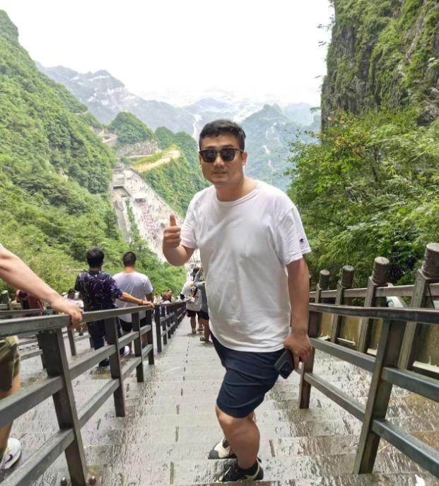 爱车剐蹭只要15个鸡蛋饼+99元? 路虎车主暖心处理获赞!  第2张
