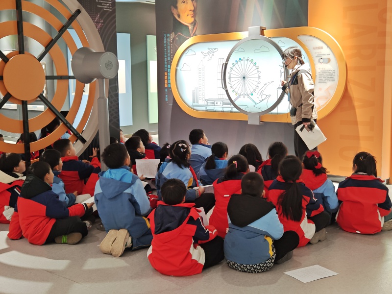 肥东科技馆开馆后掀起科普狂潮：35万人次打卡背后的秘密？  第2张