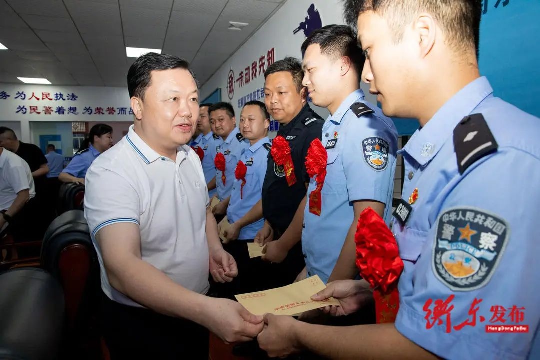 县委书记谭建华为何在5月8日专题调研公安刑侦工作？  第2张