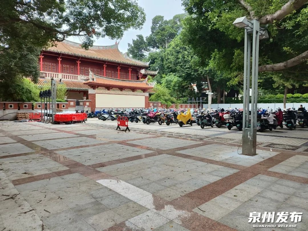 古城区中山北路交通拥挤难题如何破解？港湾式停靠站立功  第3张