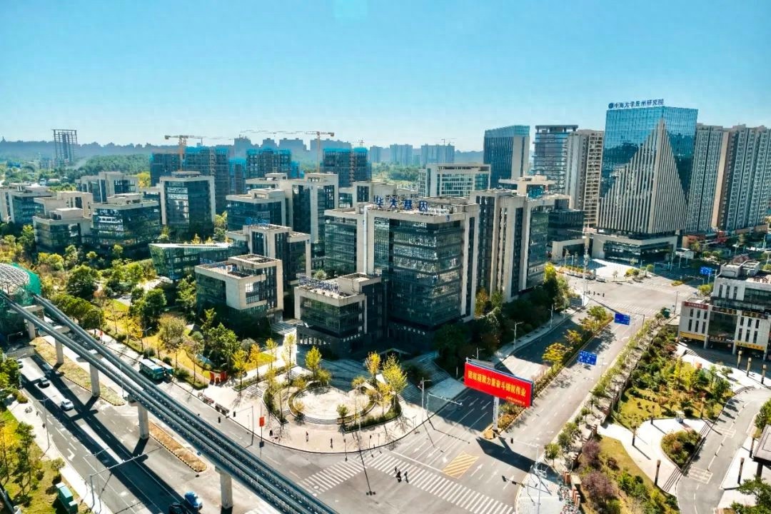 12年见证贵州科学城巨变！首位发现诱发白血病主要癌基因的学者为何愿留在此？