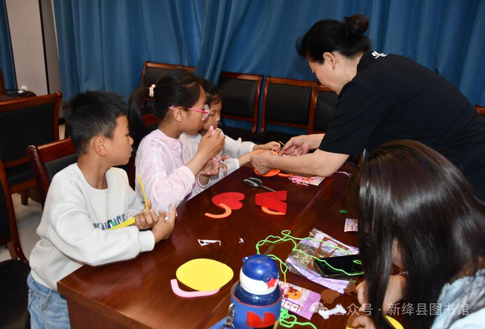 新绛县图书馆布艺庆五一活动圆满落幕？一针一线感受劳动魅力  第3张