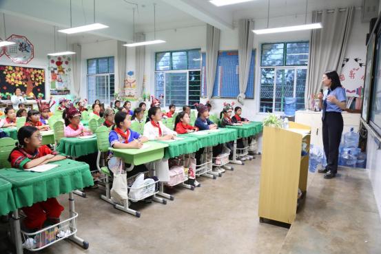 5月6日！暮色笼罩下广南一小的法治课堂在讲啥？竟关乎女孩一生  第3张