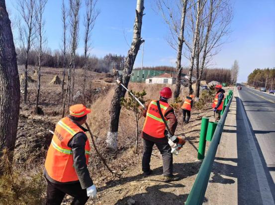 全省各地公路管养部门全力提升通行品质，你那里路变样了吗？  第3张