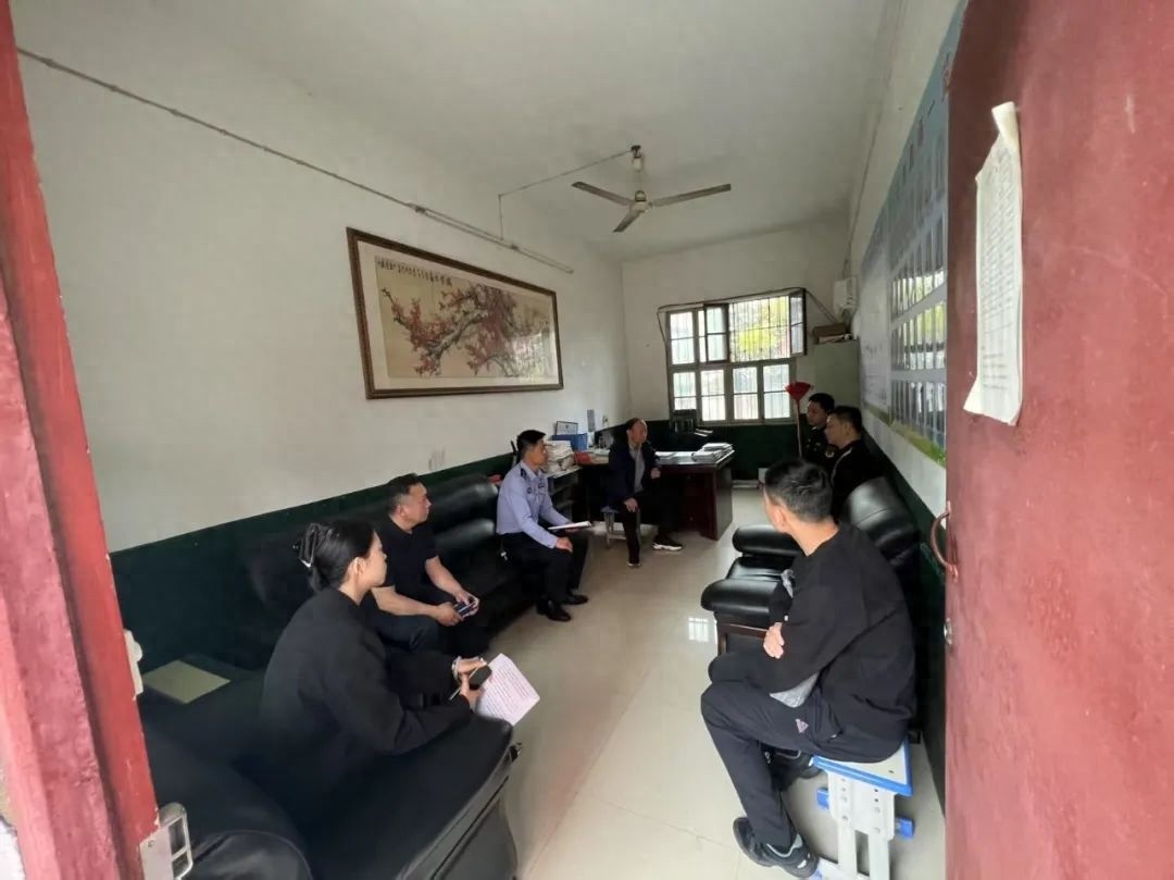 为护未成年人健康，通山公安零容忍查处向其售烟案！这是为何？