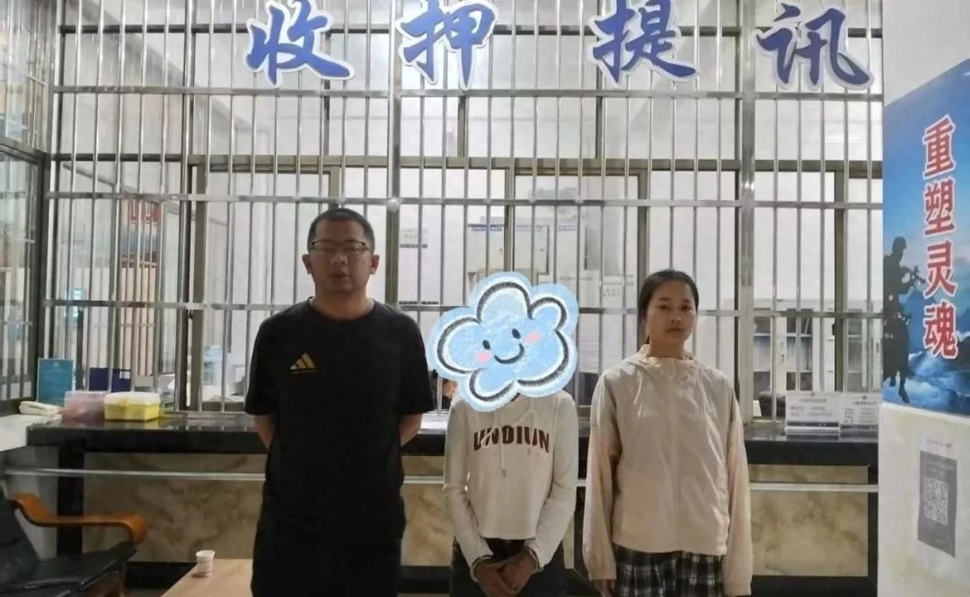 同桌人趁不备偷走手机转走钱？这离奇盗窃案背后藏着啥秘密