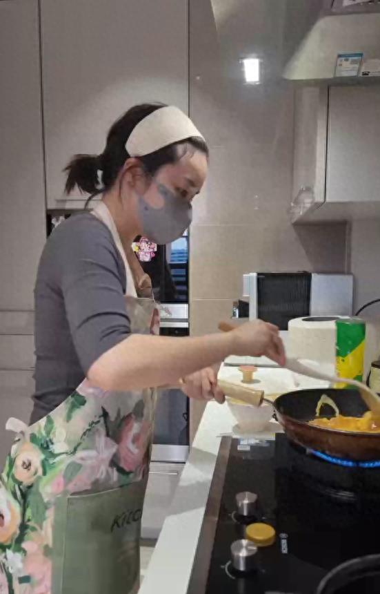 一天跑六家上门做饭月入近2万！你还在为低薪发愁？