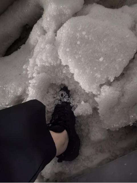 5月8日西安机场突遭强雷雨！航班起降暂停52分钟究竟咋回事？  第3张