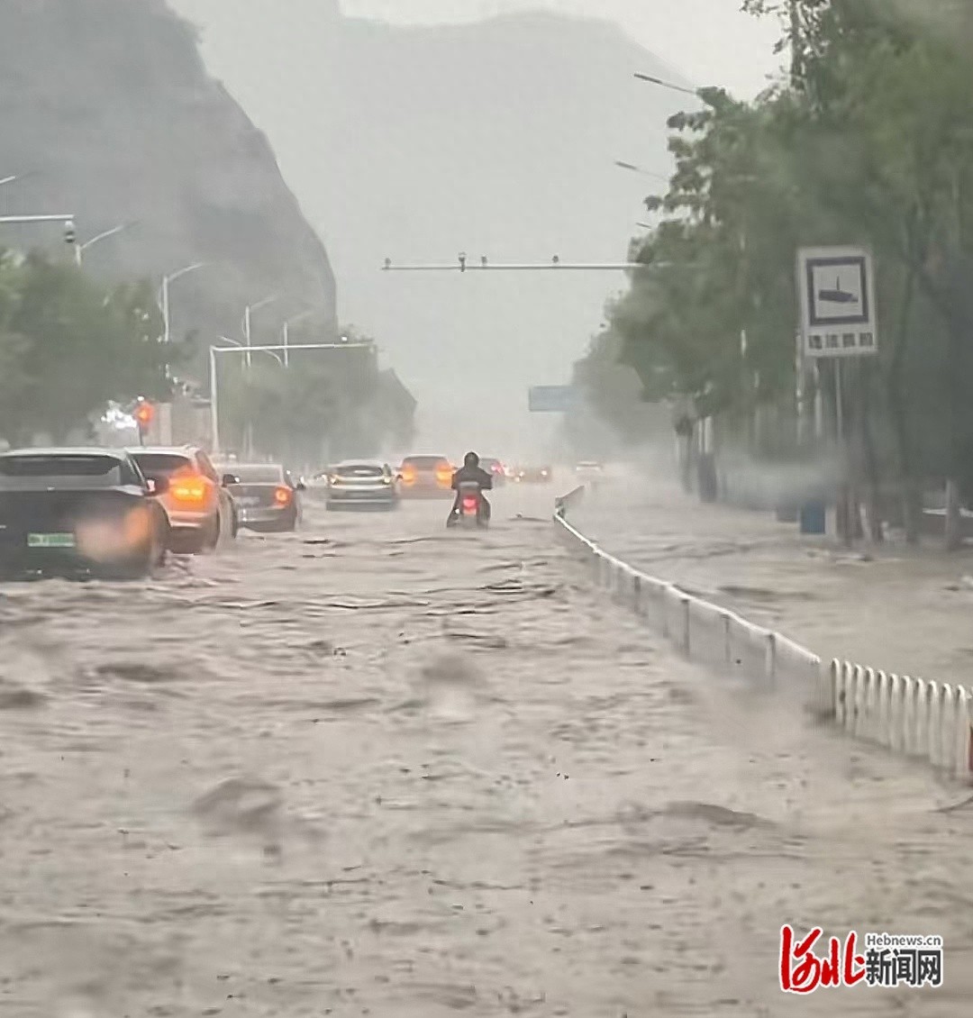 河北承德突降强降雨！降水量、交警行动、市民经历全曝光？