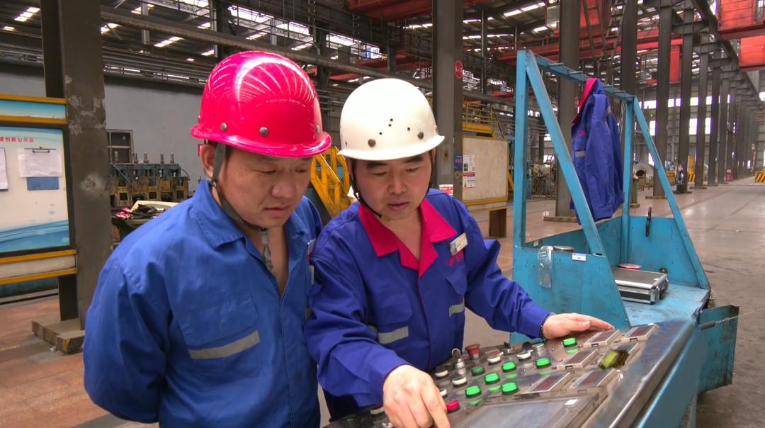 平凡岗位上的高世贵攻克技术难题，飞锯自动长短尺自动化是啥神器？  第3张