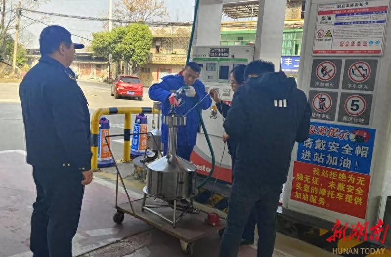 年关守护行动启动！冷水滩消防自救呼吸器检查，你的安全有保障了吗？