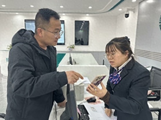 国网庆阳供电公司推出班厅合一新模式，办电体验大升级！你还在排队吗？