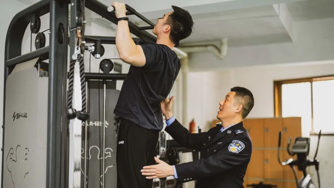 中国人民警察节揭秘：法院人的24小时警彩纷呈，你了解多少？  第12张