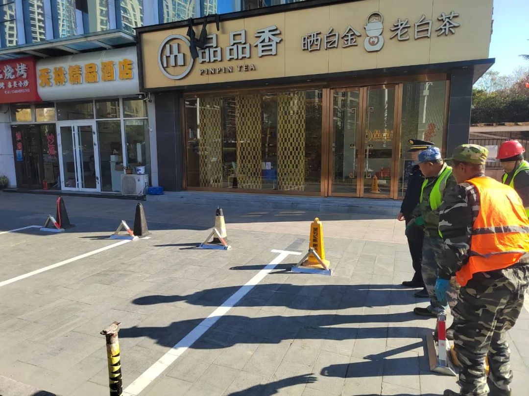 私设地锁占车位，青岛崂山执法中队如何重拳出击？  第2张
