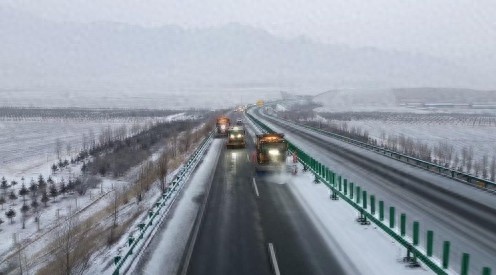 寒潮来袭，甘肃高速如何应对？看公航旅集团如何以速动应对速冻  第1张
