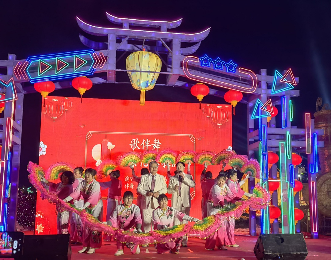 歌游内蒙古，天天过大年！索伦镇灯会嘉年华为何如此火爆？  第2张