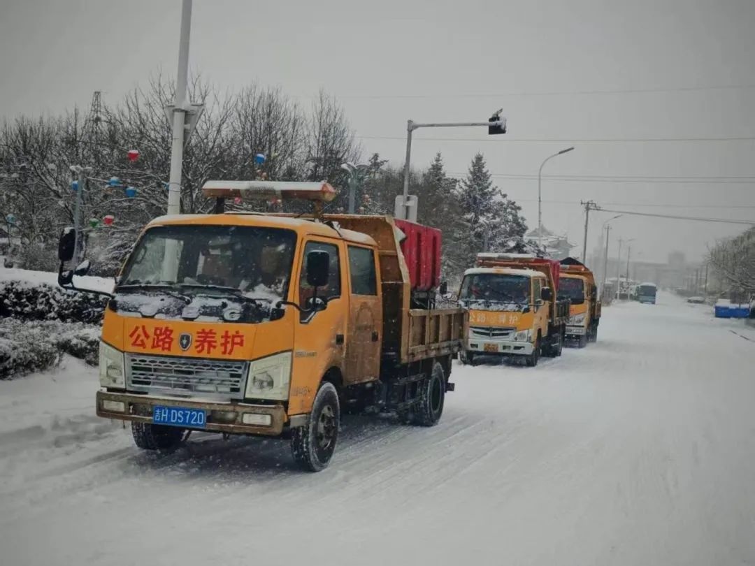 龙井市公路管理段如何在暴雪中保障春节出行安全？提前部署、多措并举显成效  第2张