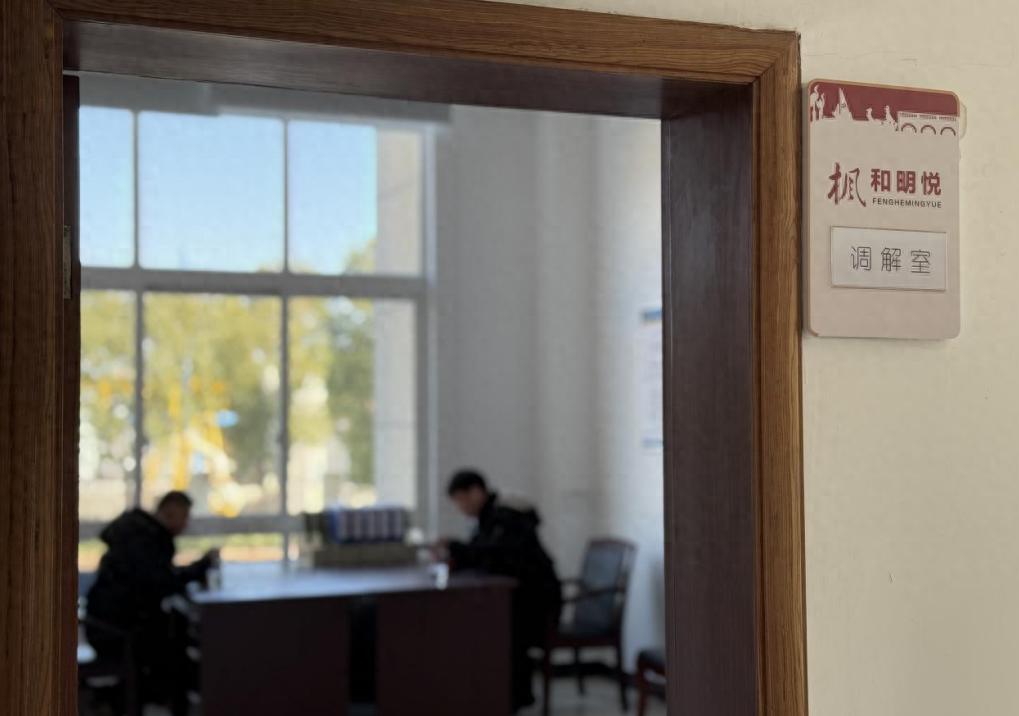 寒潮下的温暖守护！宁波执法人员如何用热情为春运旅客带来安全与关怀？