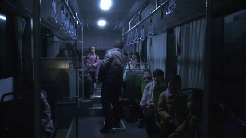 玉屏如何用定制公交破解农村学生上下学难题？效果惊人  第2张