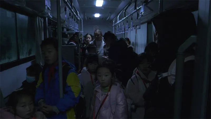 玉屏如何用定制公交破解农村学生上下学难题？效果惊人  第3张